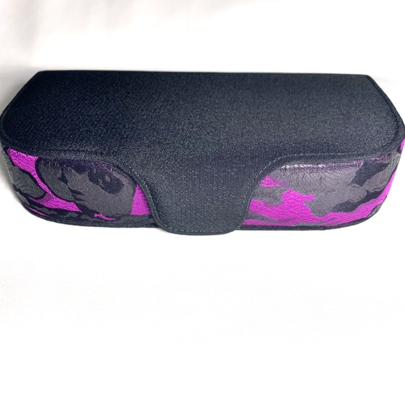 Clutch/Purse in Black and Purple with Snap - Picture 7 of 7